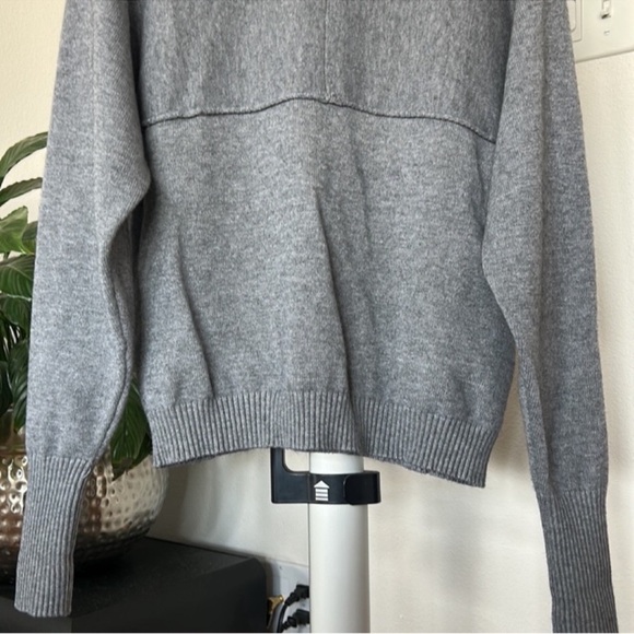 Nordstrom Do+Be Lace Up Pullover Sweater/Top S Gray Dolman Sleeves Exposed Seam - Picture 9 of 9